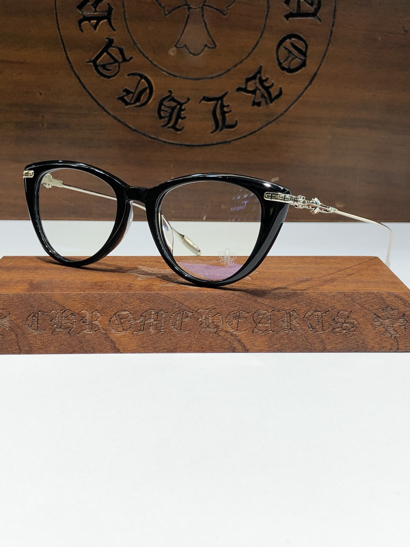 Chrome Hearts Glasses CH8228 - Image 3