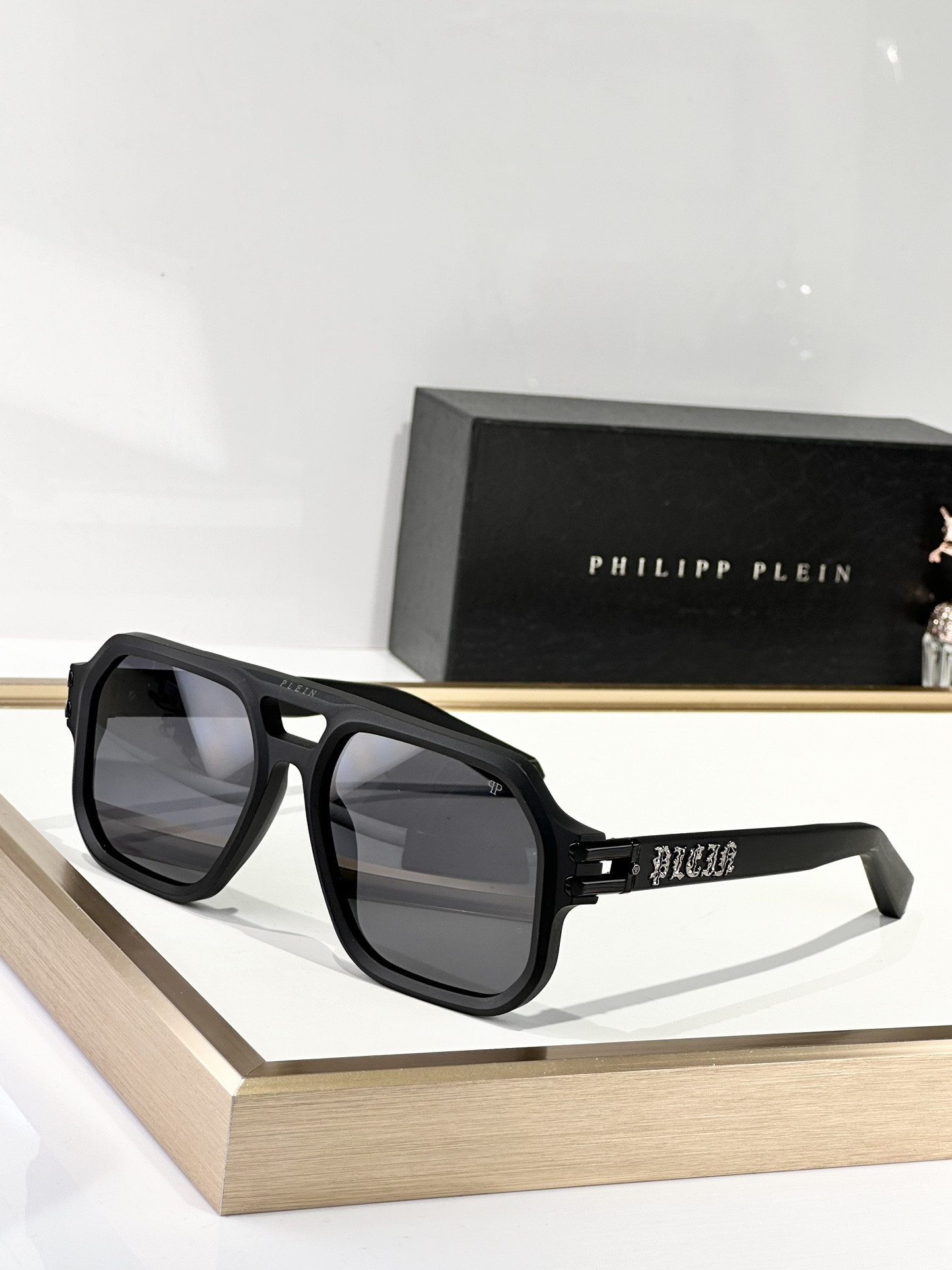 Philipp Plein Glasses Spp138 57-22-145 - Image 4