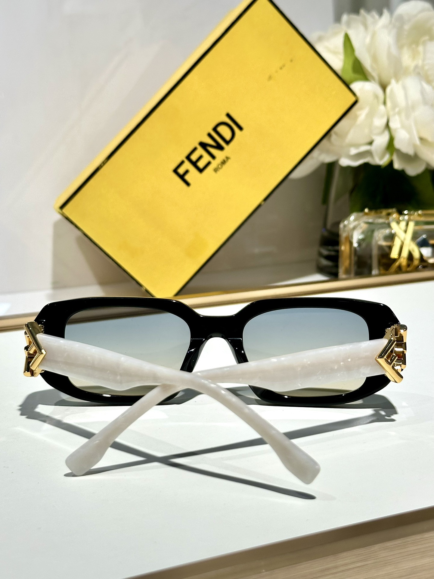 Fendi Glasses FE40151U 50-21-135 - Image 11