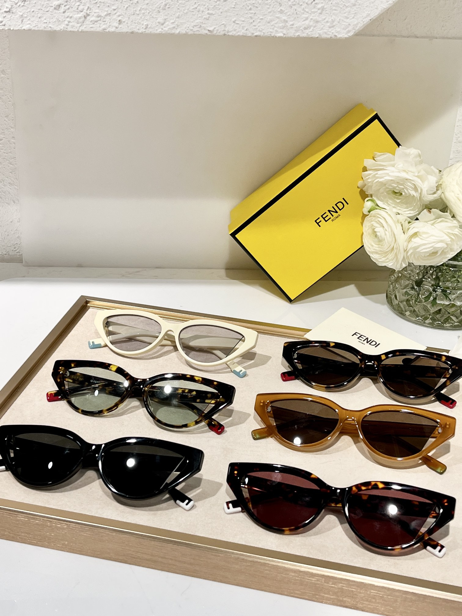 Fendi Glasses FE40009I 56-16-145 - Image 3