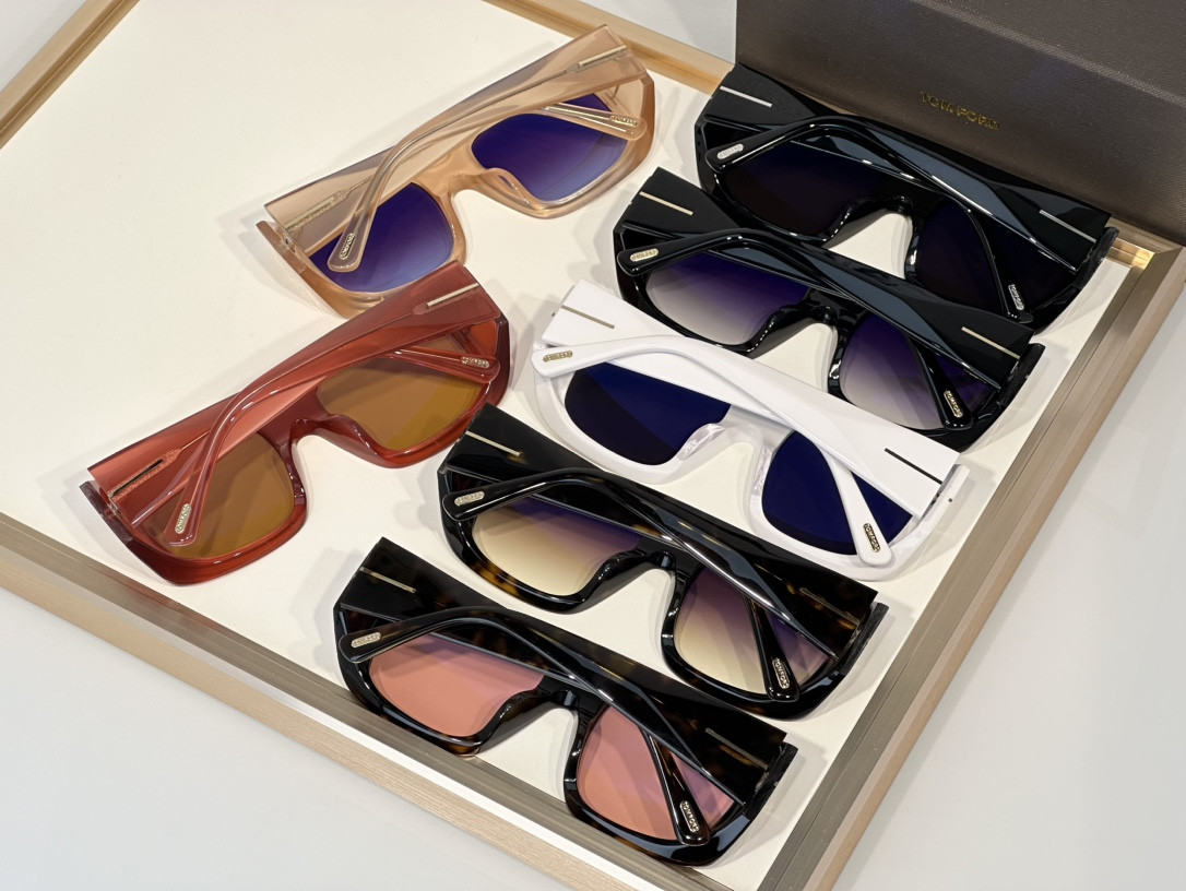 Tom Ford Glasses TF1035 51-20-135 - Image 3