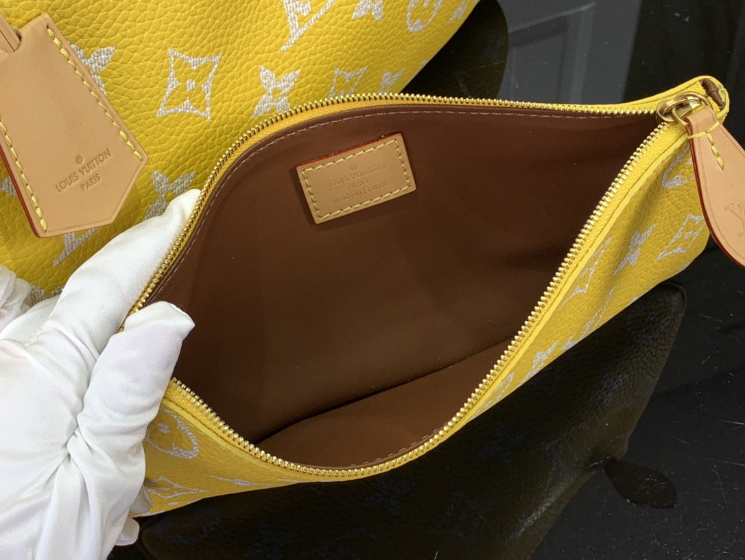 LV Speedy P9 Bandoulière 40 Jaune Mat M24419 40 x 26 x23cm - Image 8