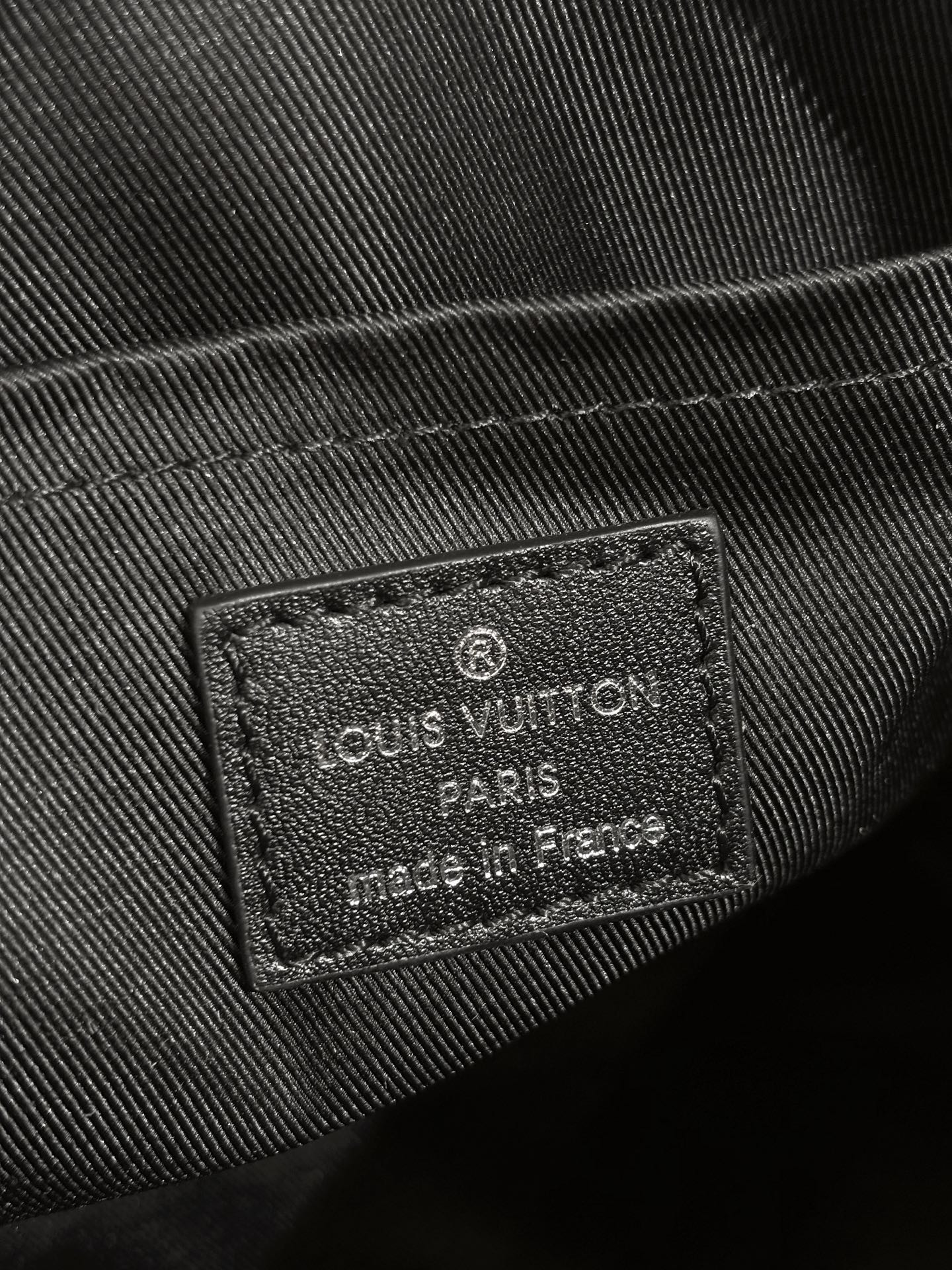 LV KEEPALL CARGO Bandoulière 25 M13988 25x15x11cm - Image 9