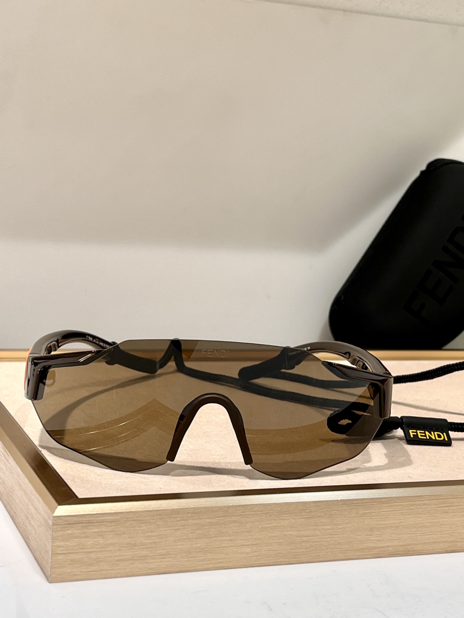 Fendi Glasses FF40088U 145-135 Sports rope - Image 9