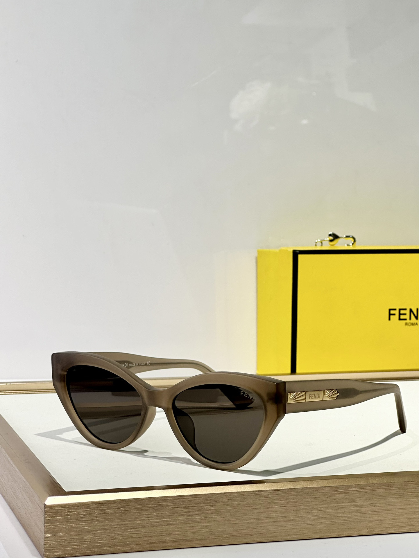 Fendi Glasses FE40164U 54-18-148 - Image 5