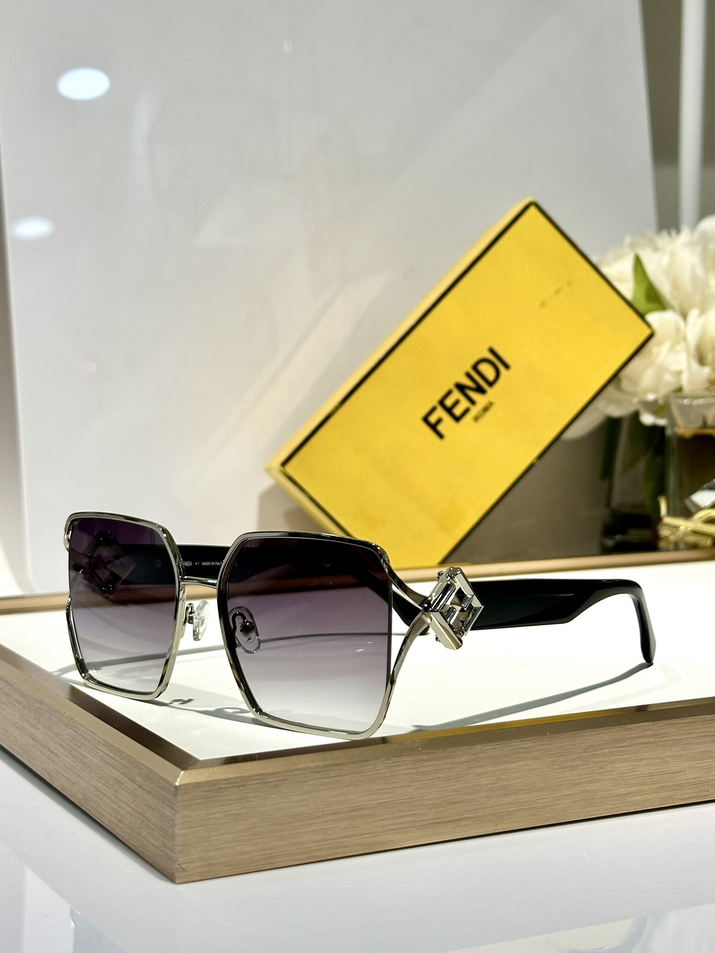 Fendi Glasses FE40151UU 50-21-135 - Image 6