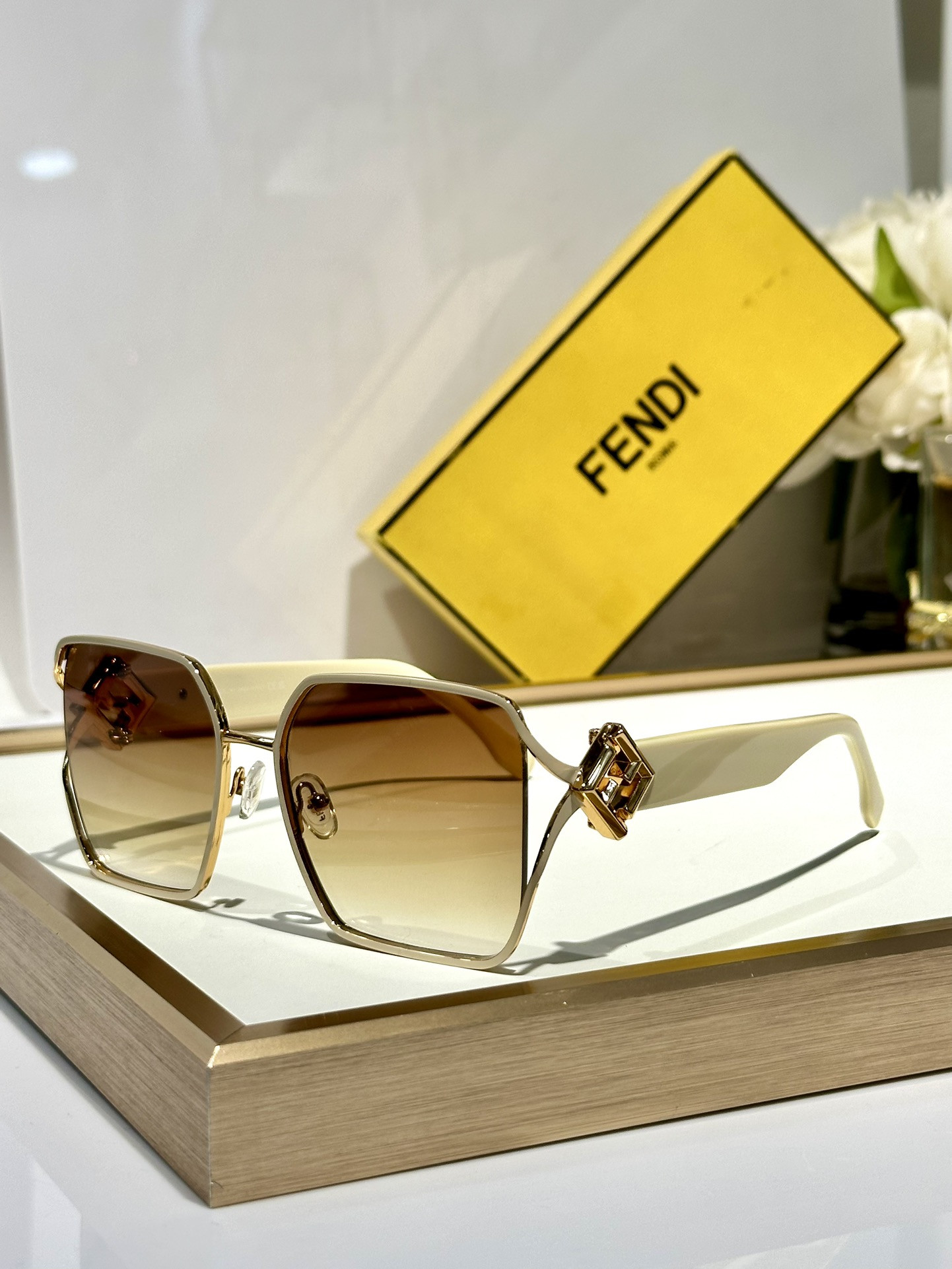 Fendi Glasses FE40151UU 50-21-135 - Image 3