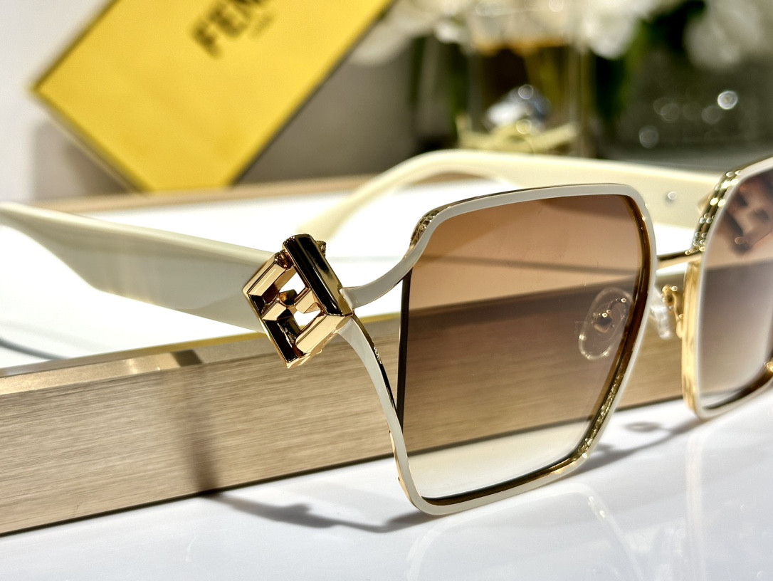 Fendi Glasses FE40151UU 50-21-135 - Image 12