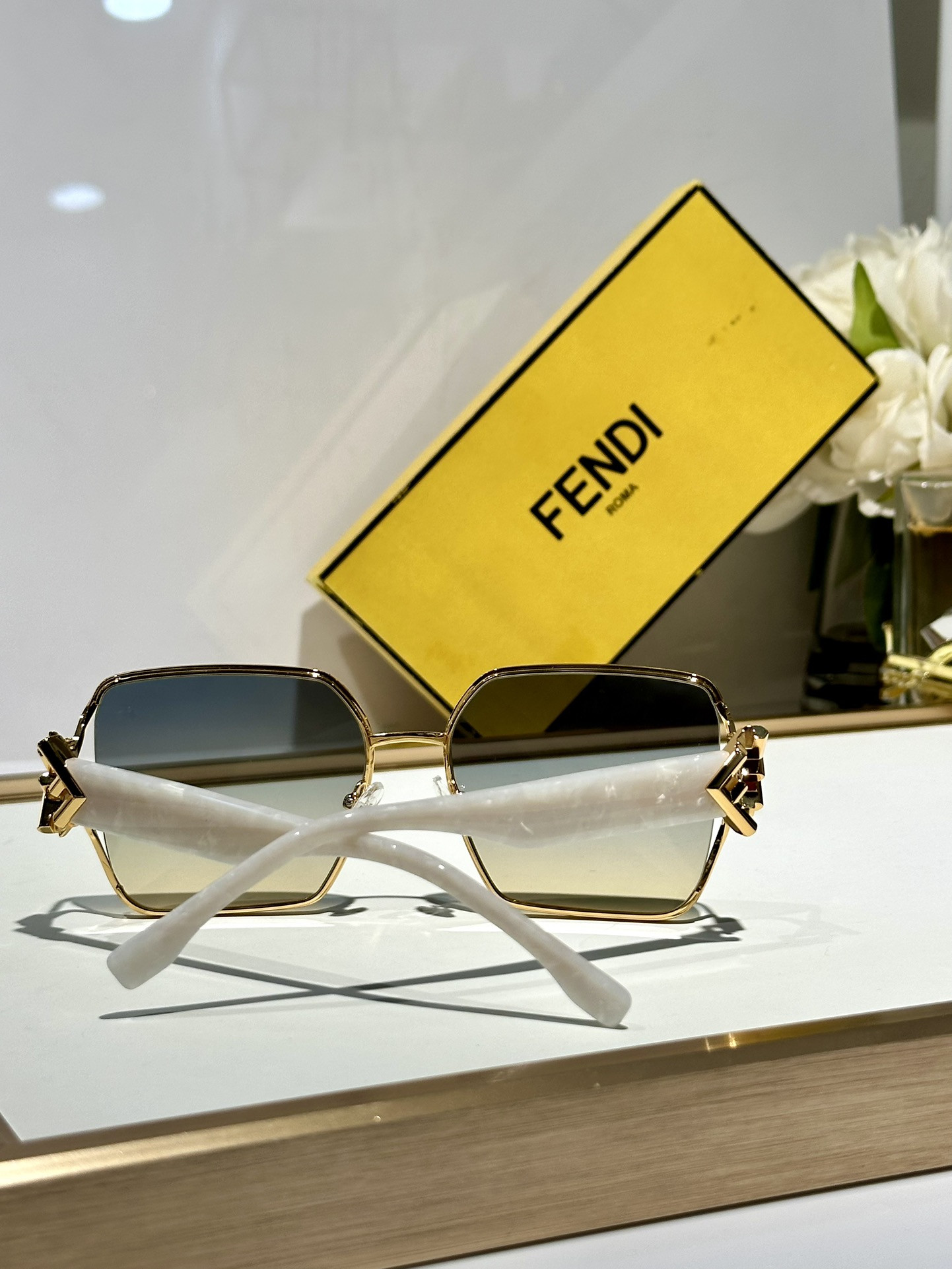 Fendi Glasses FE40151UU 50-21-135 - Image 9