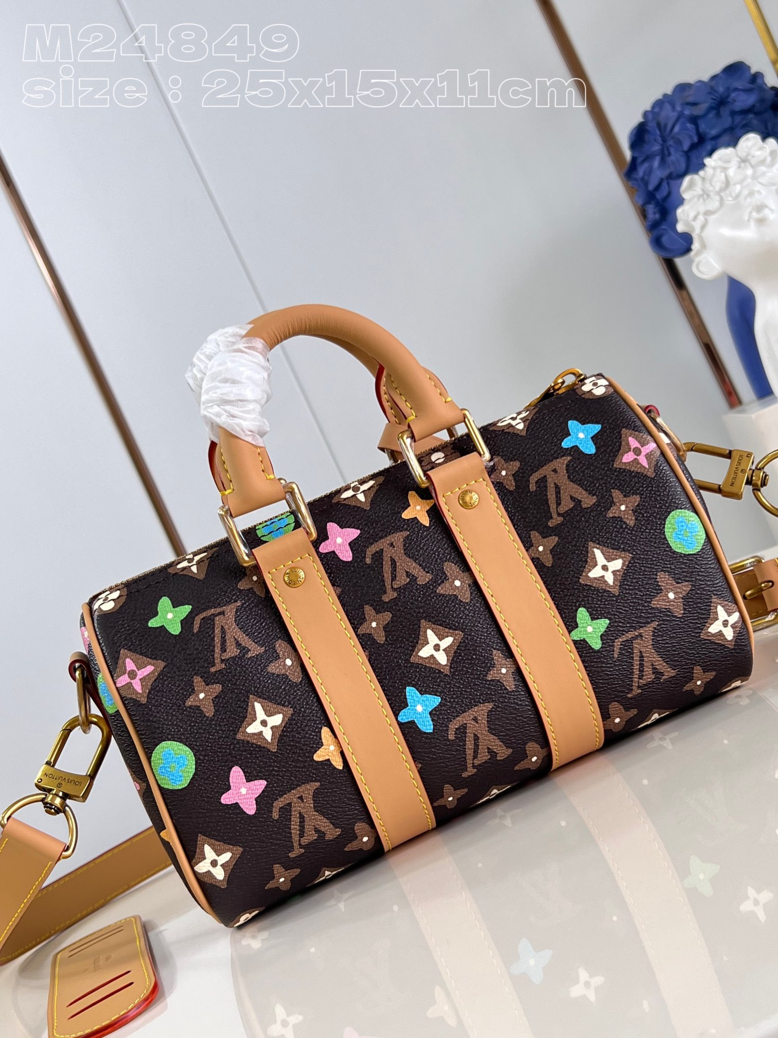 LV Keepall Bandoulière 25 M24849 25 x 15 x 11cm - Image 6