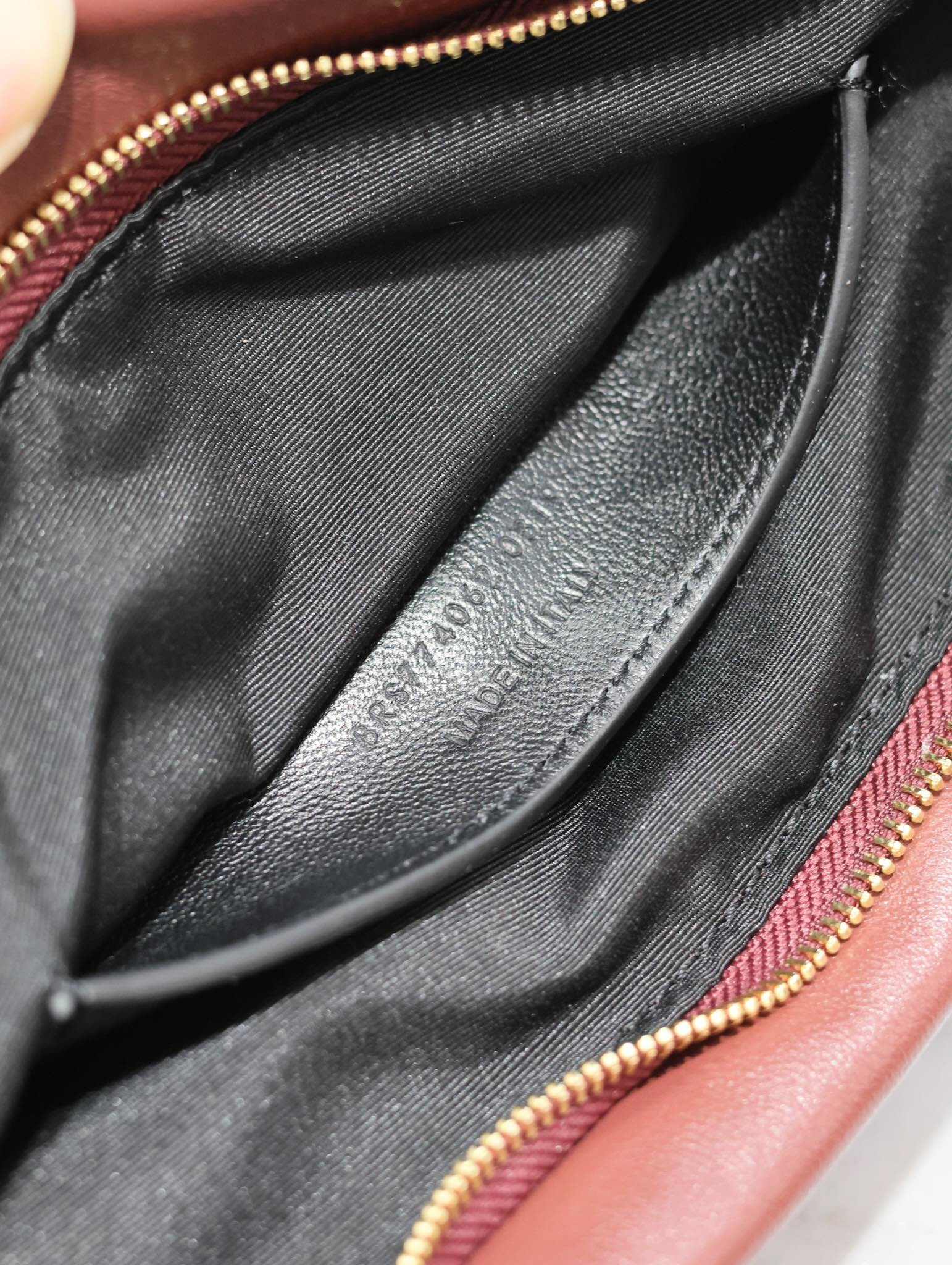 YSL calypso long pouch in lambskin 30 x 15 x 3.5 cm - Image 10