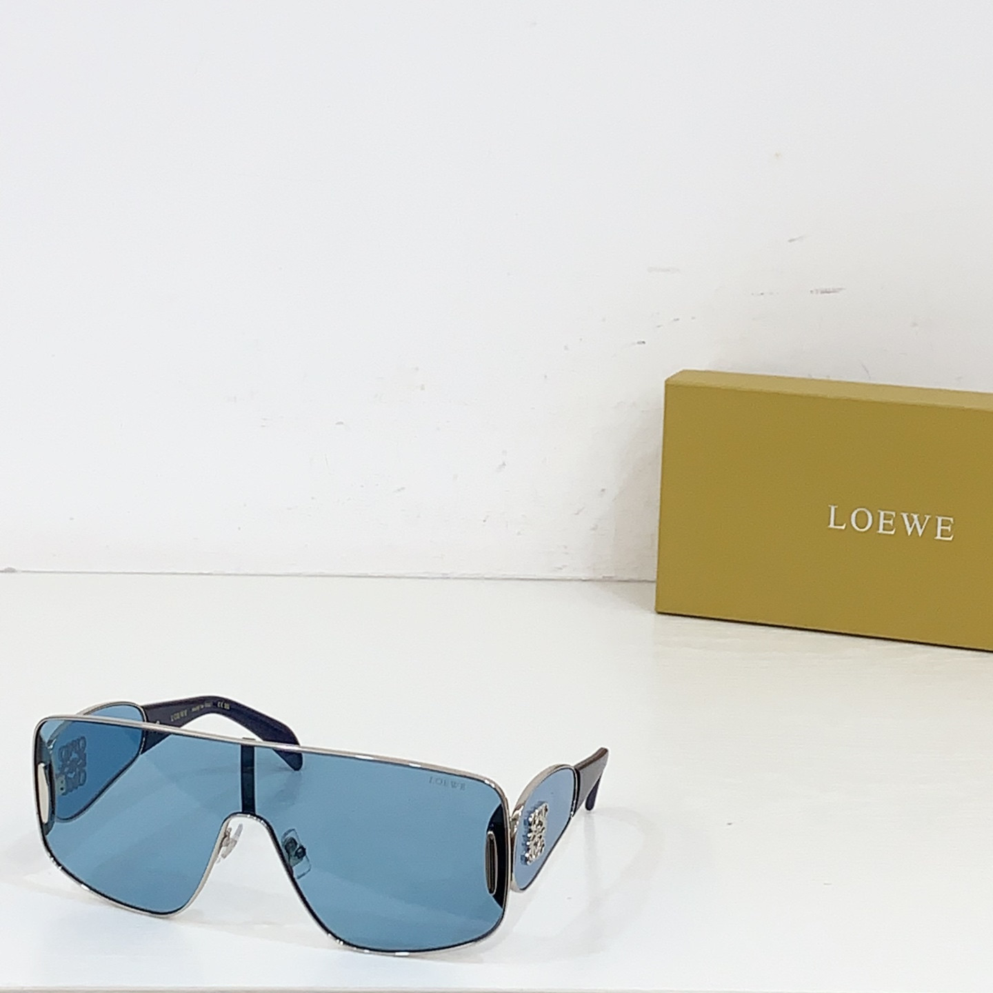 Loewe Glasses LW5094S 141-0-142 - Image 6