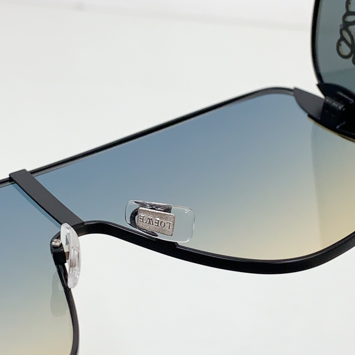 Loewe Glasses LW5094S 141-0-142 - Image 9