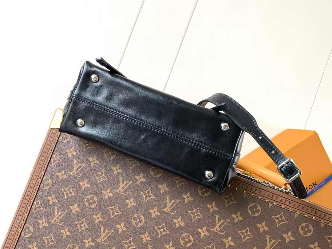 LV Carryall Vibe BB M12888 (26*17*10cm) - Image 8