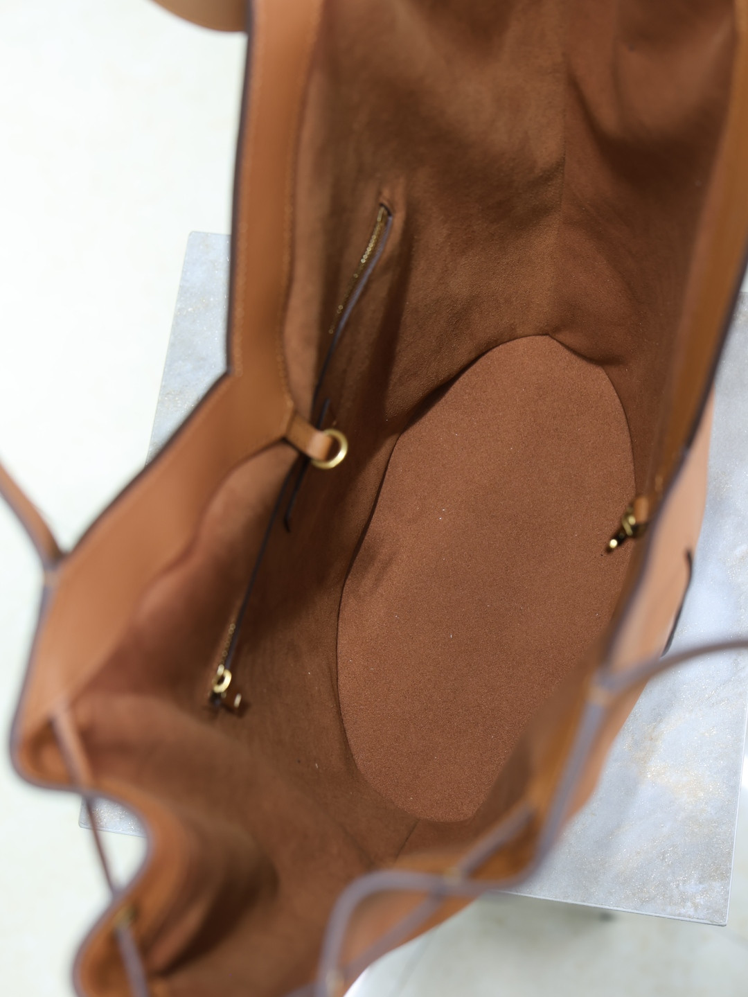 YSL Y Large Hobo (Leather) 35 x 25 x 15 cm - Image 8