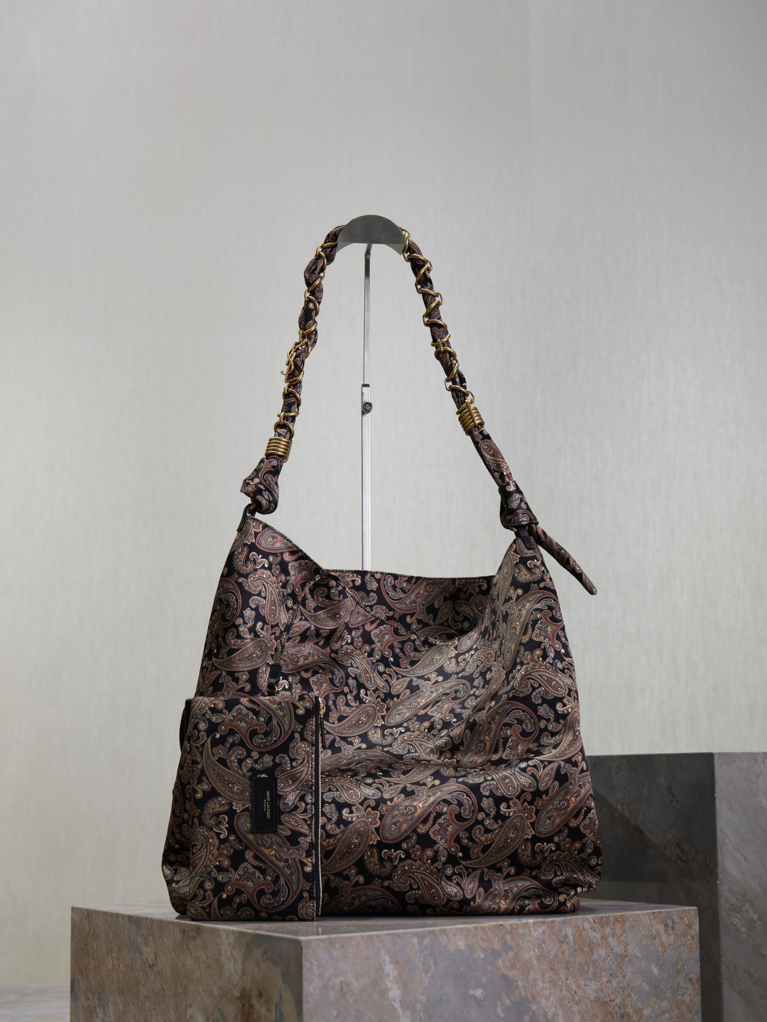 YSL Amalia (silk twill) 42x50x1cm - Image 2
