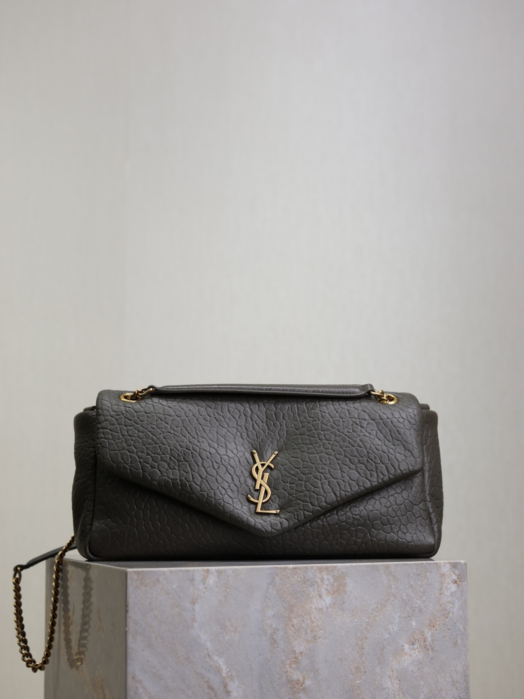 YSL CALYPSO medium in grained lambskin 800916 30x15x7.5cm - Image 2