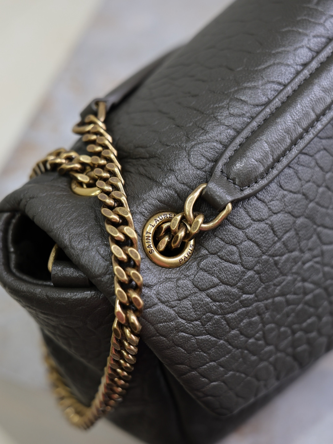 YSL CALYPSO medium in grained lambskin 800916 30x15x7.5cm - Image 12