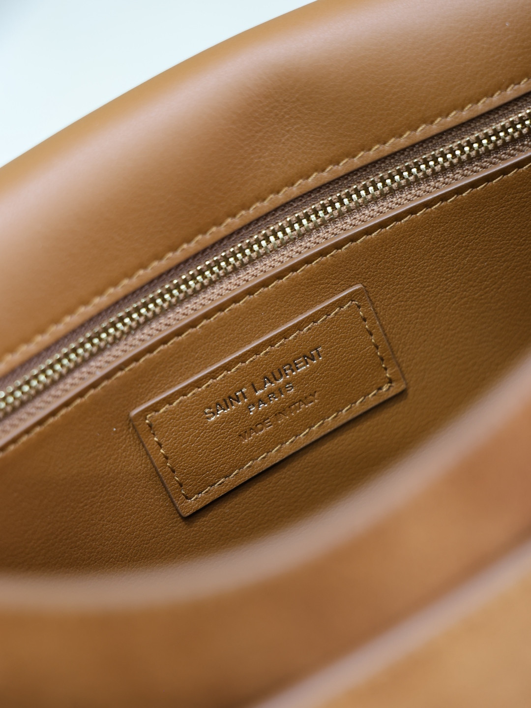 YSL NIKI satchel in suede 21.5x16x9cm - Image 17
