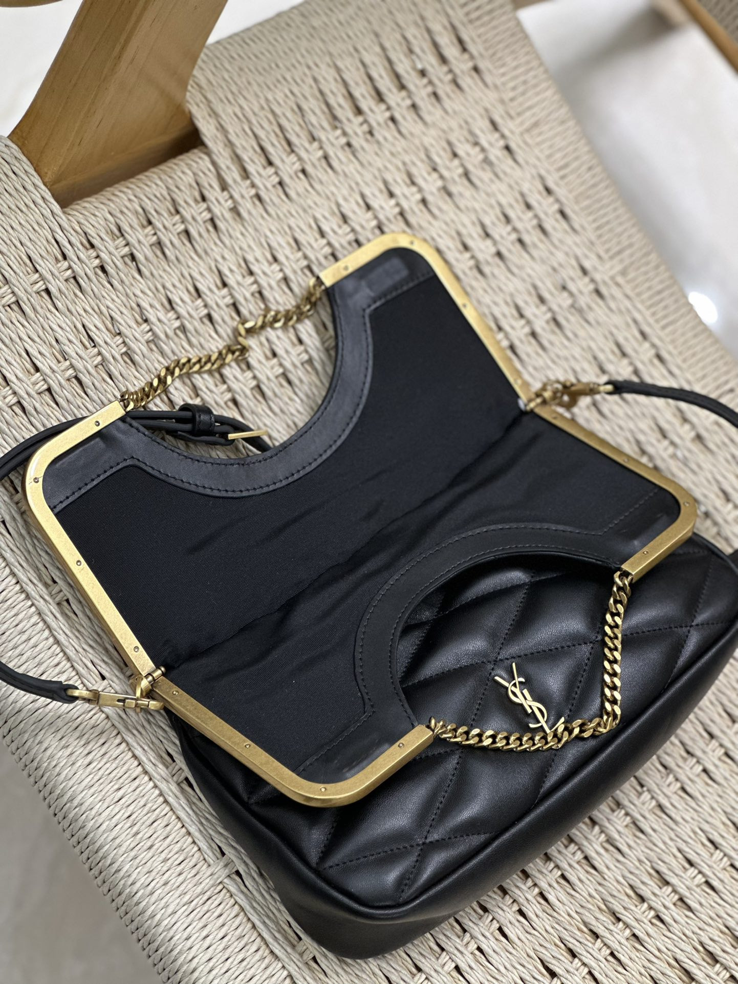 YSL 87 in quilted lambskin 26x13x5cm - Image 9