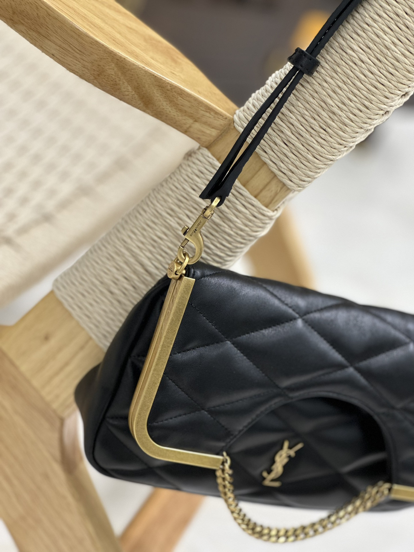 YSL 87 in quilted lambskin 26x13x5cm - Image 12