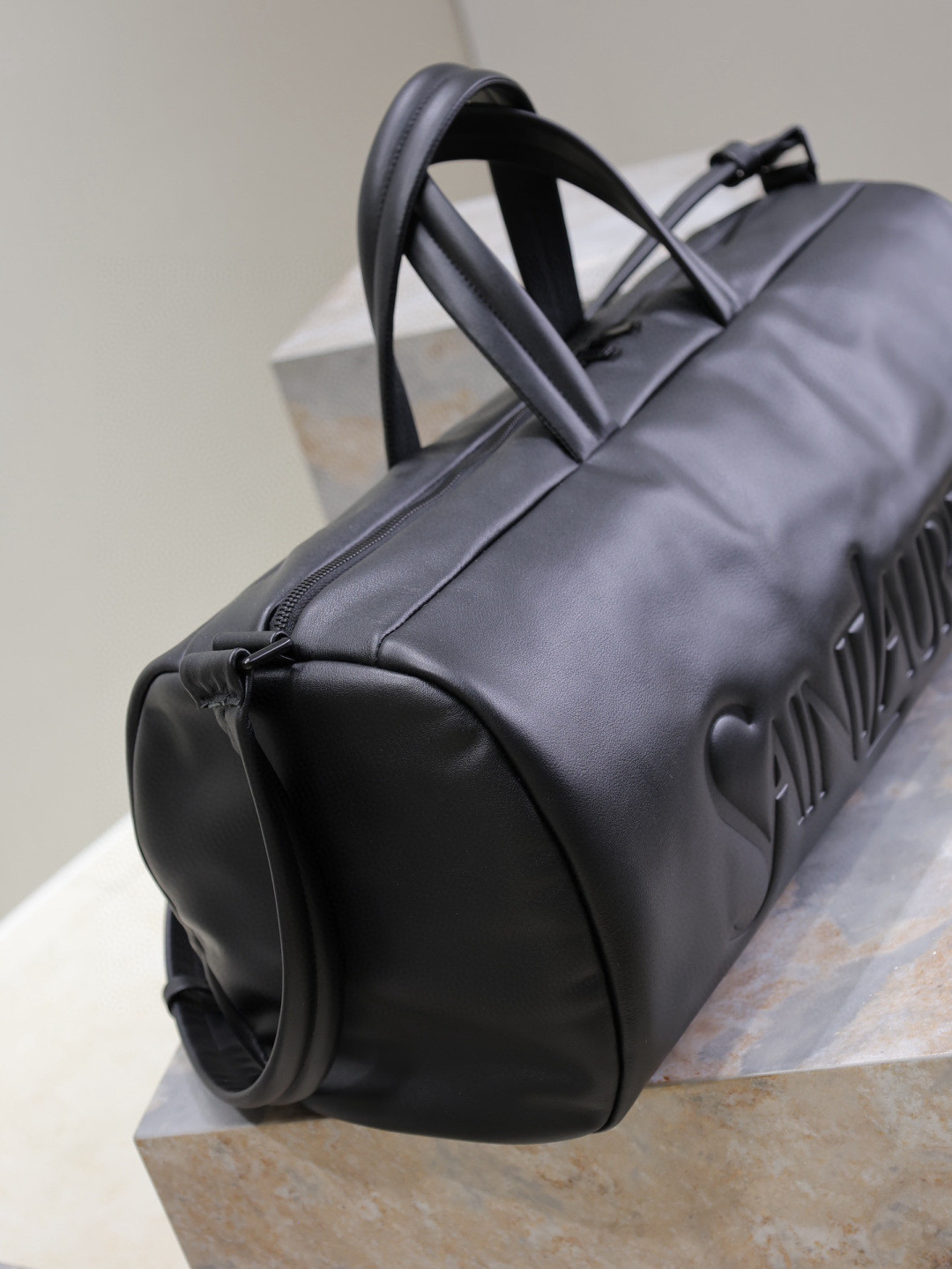 YSL SAINT LAURENT duffle in lambskin 53x24x22cm - Image 8