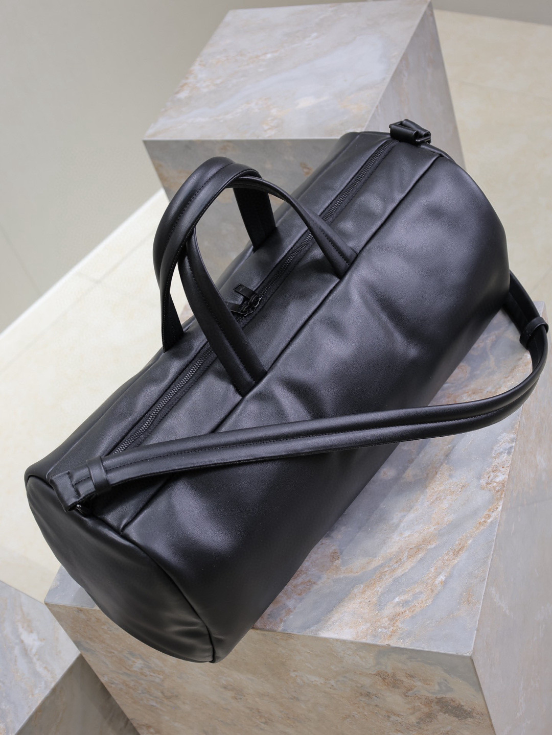 YSL SAINT LAURENT duffle in lambskin 53x24x22cm - Image 7