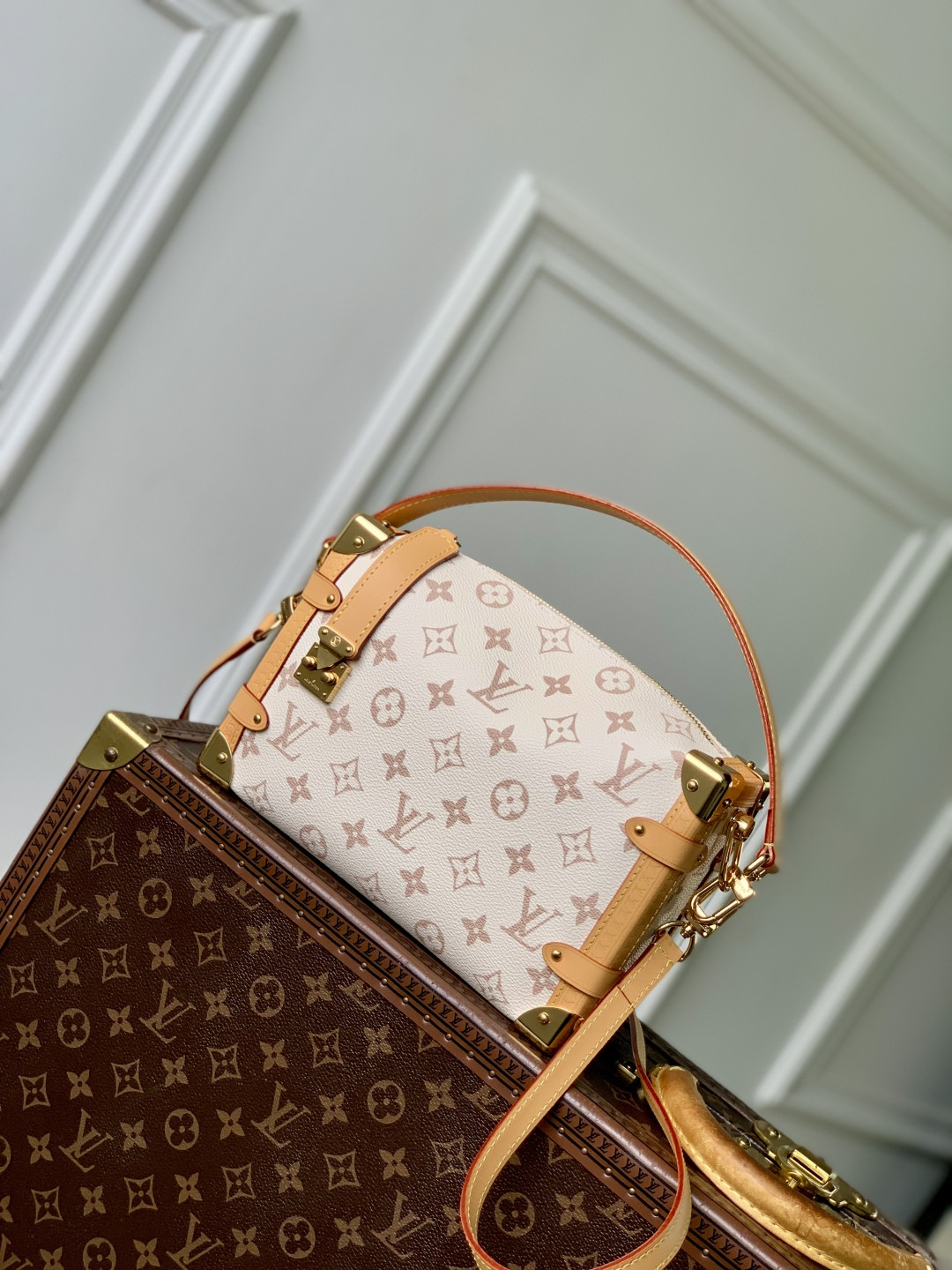 LV Side Trunk MM M26287 (23.5*16*8.5cm) - Image 2