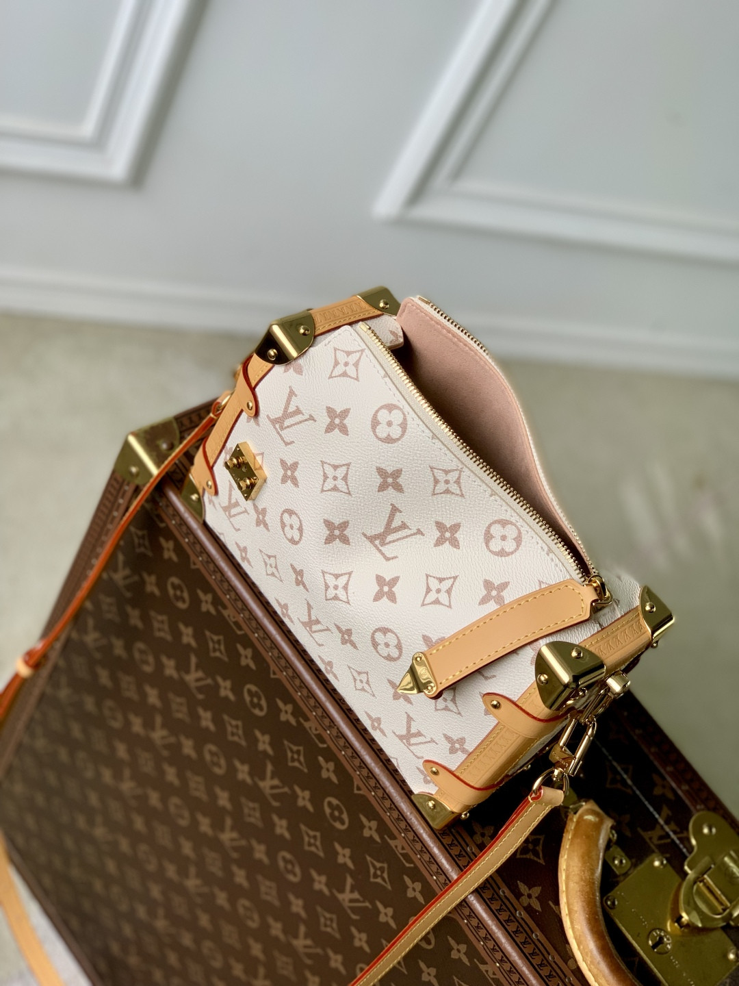 LV Side Trunk MM M26287 (23.5*16*8.5cm) - Image 6