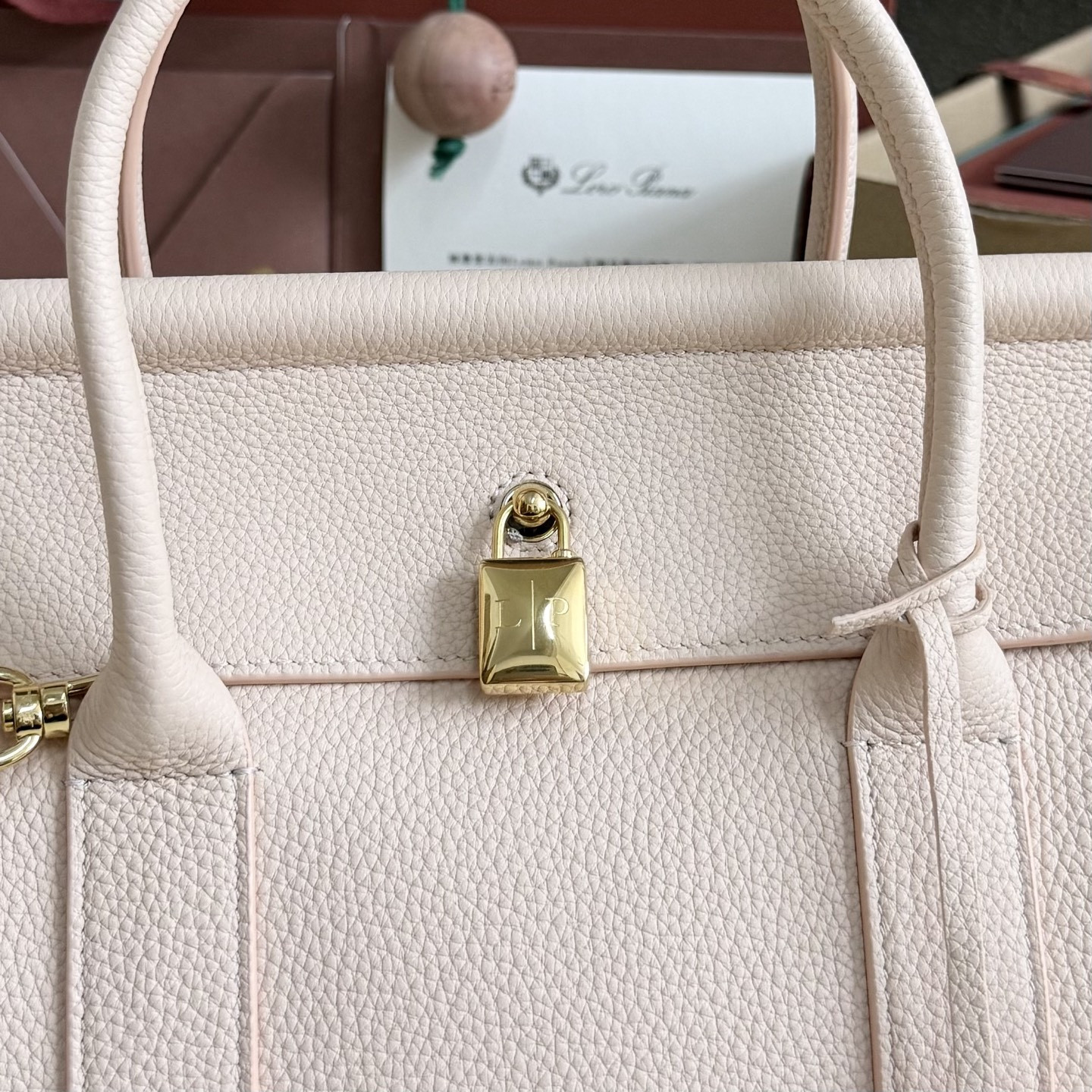 Loro Piana Loom Bag L25 Grained Calfskin 25x18x12.5cm - Image 7
