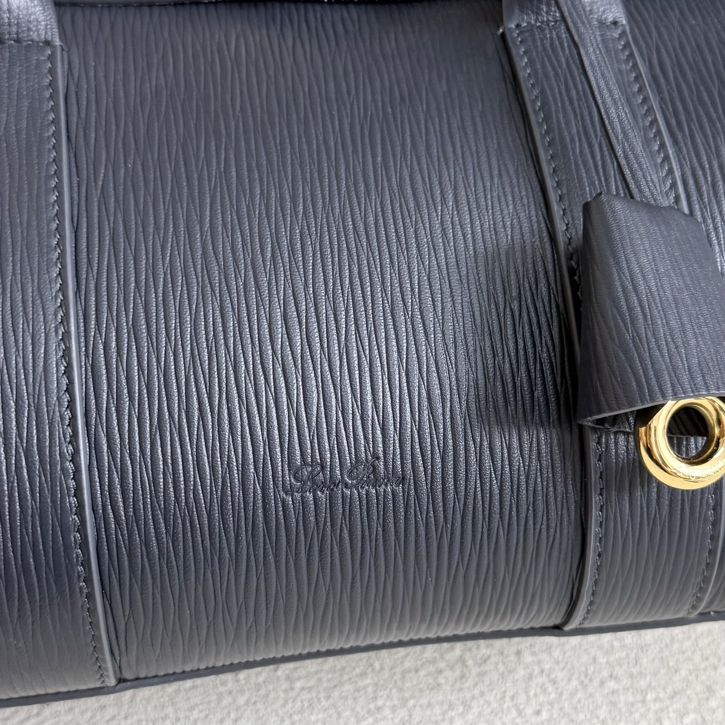 Loro Piana Loom L25 Calfskin Dark blue 25x18x12.5cm - Image 6