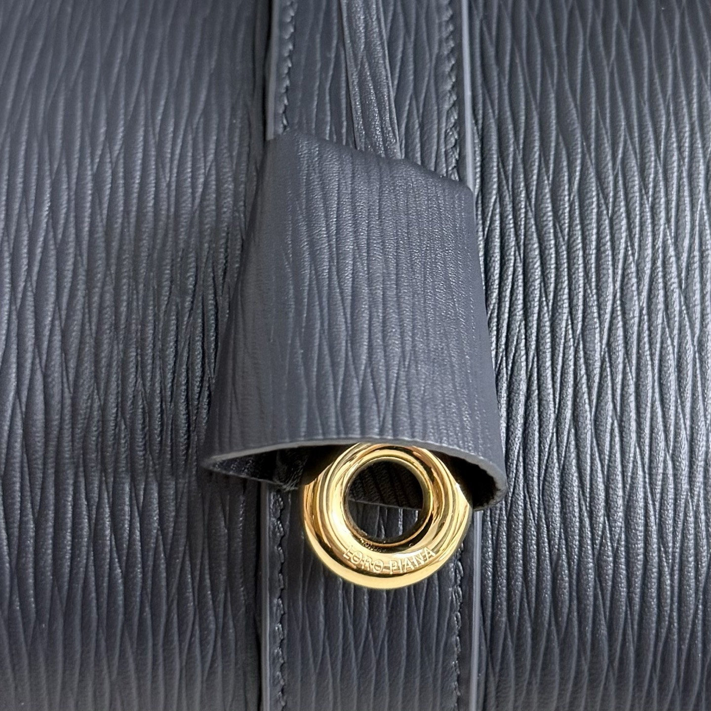 Loro Piana Loom L25 Calfskin Dark blue 25x18x12.5cm - Image 8