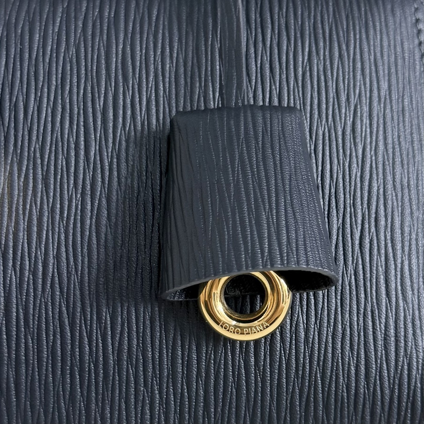 Loro Piana Extra Pocket L27 Calfskin FAN4043 (27*16*10cm) - Image 8