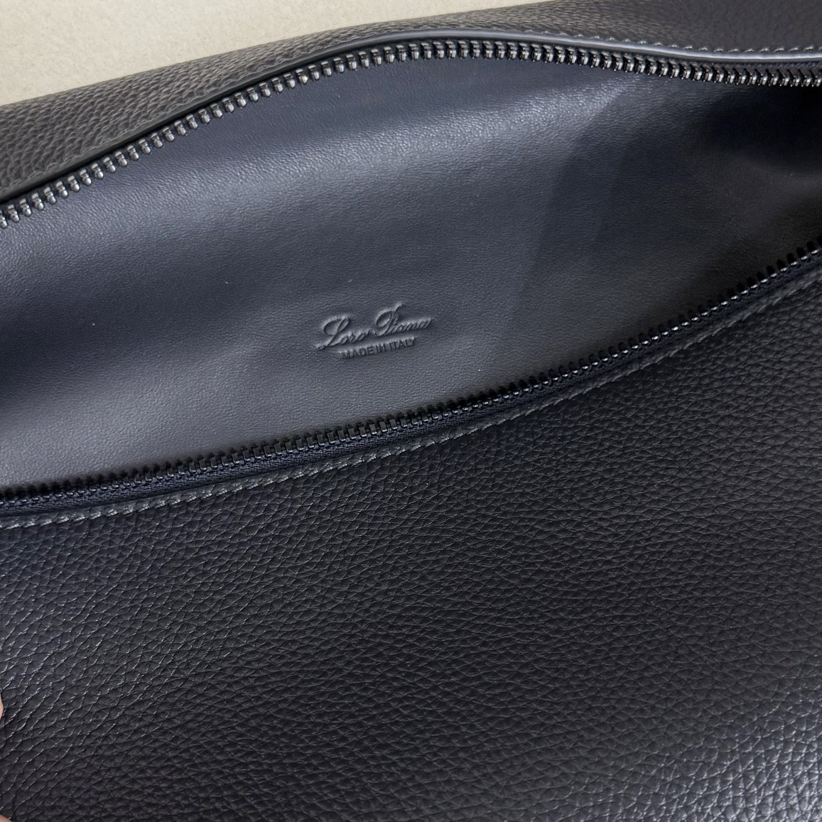 Loro Piana Extra pouch L29 Deep Royal Blue FAP3262 (29*18*5cm) - Image 10