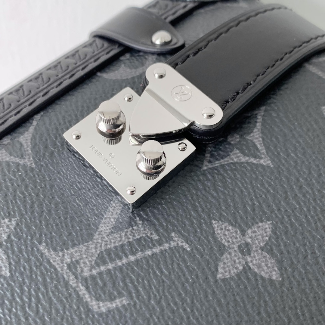 LV Side Trunk MM East West M26226 28x15x7cm - Image 7