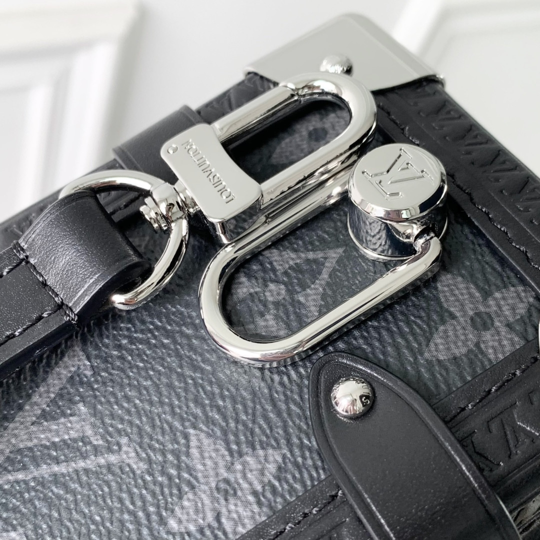 LV Side Trunk MM East West M26226 28x15x7cm - Image 8