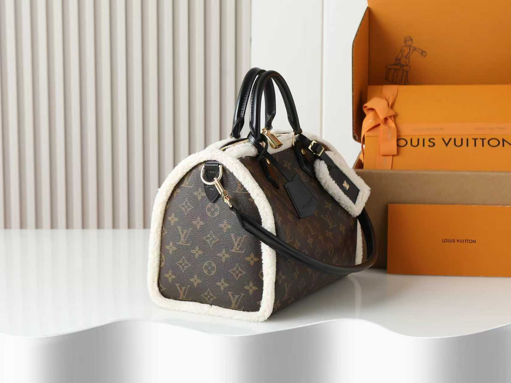 LV Speedy Soft 30 Teddy M26326 (30*21*17cm) - Image 5
