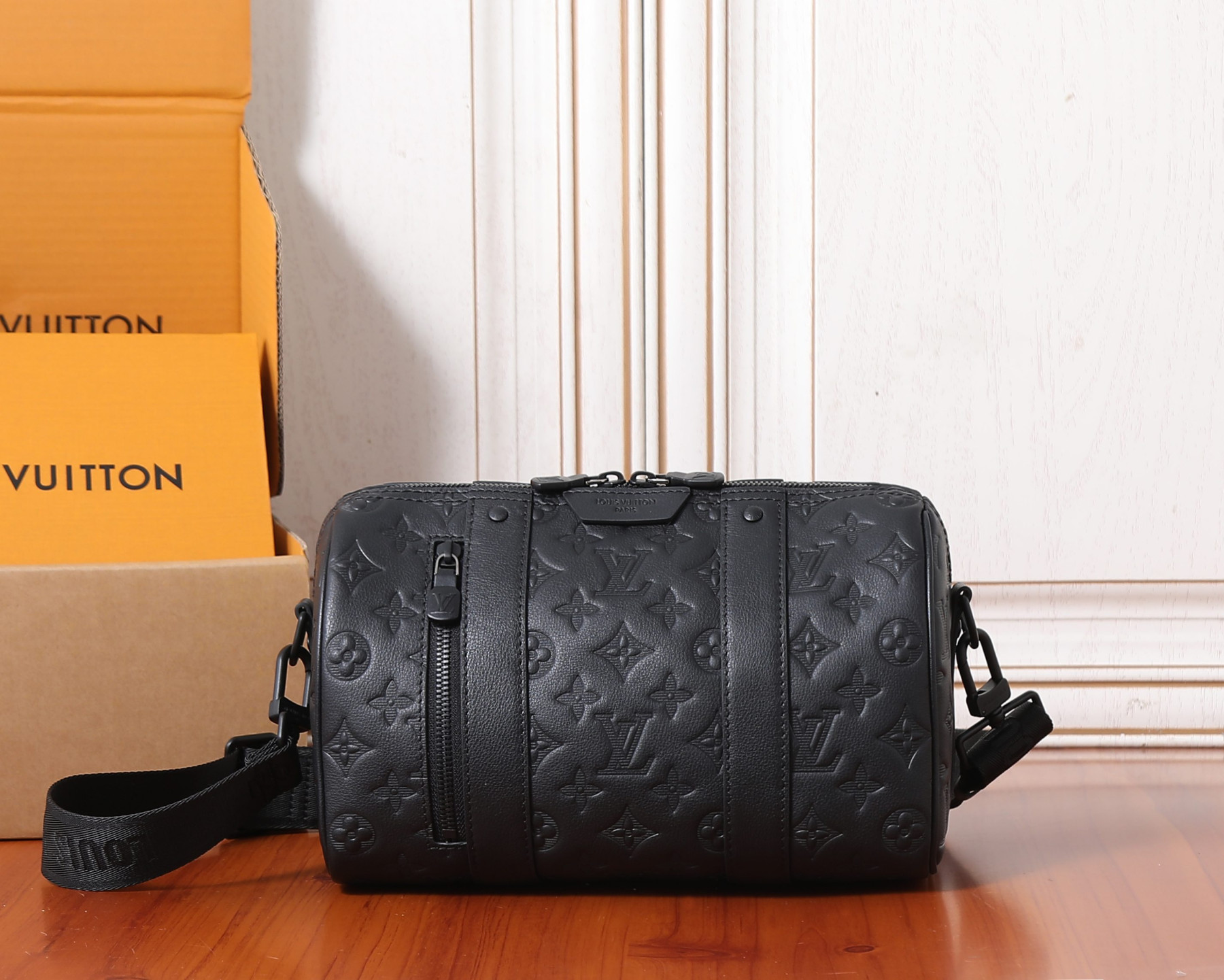 LV City Keepall M26750 27.5x16.5x15cm - Image 2