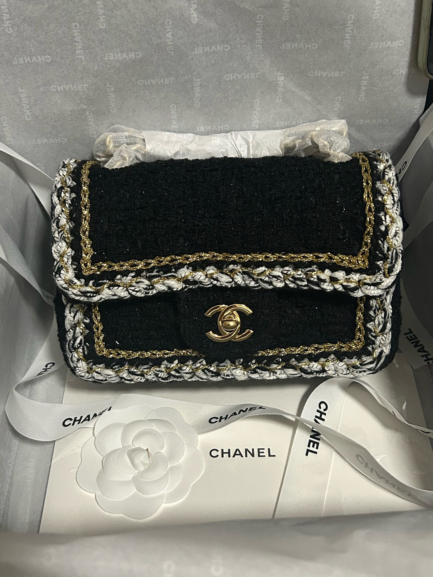 Chanel Mini Classic Handbag 12x20x6cm