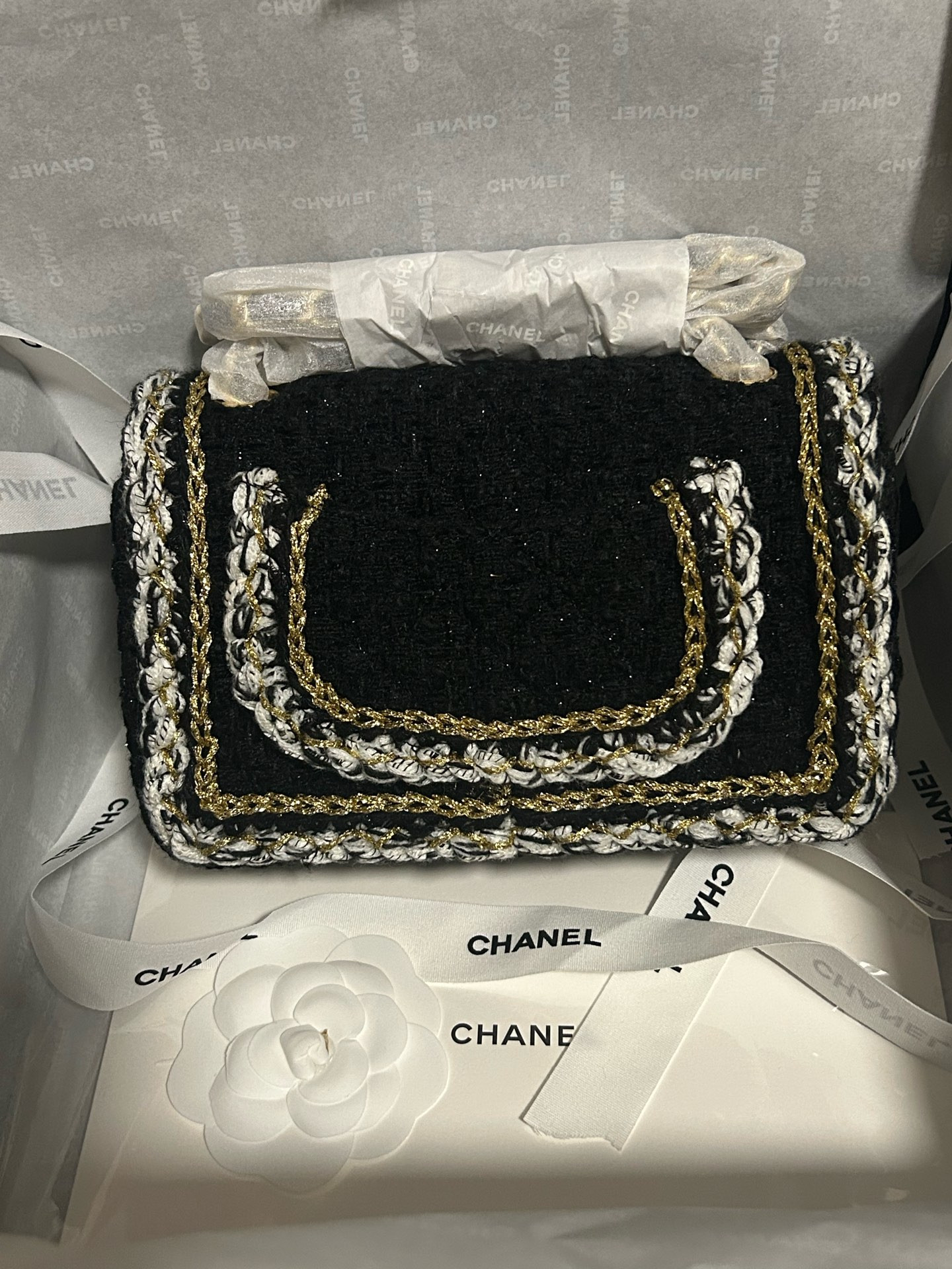 Chanel Mini Classic Handbag 12x20x6cm - Image 3