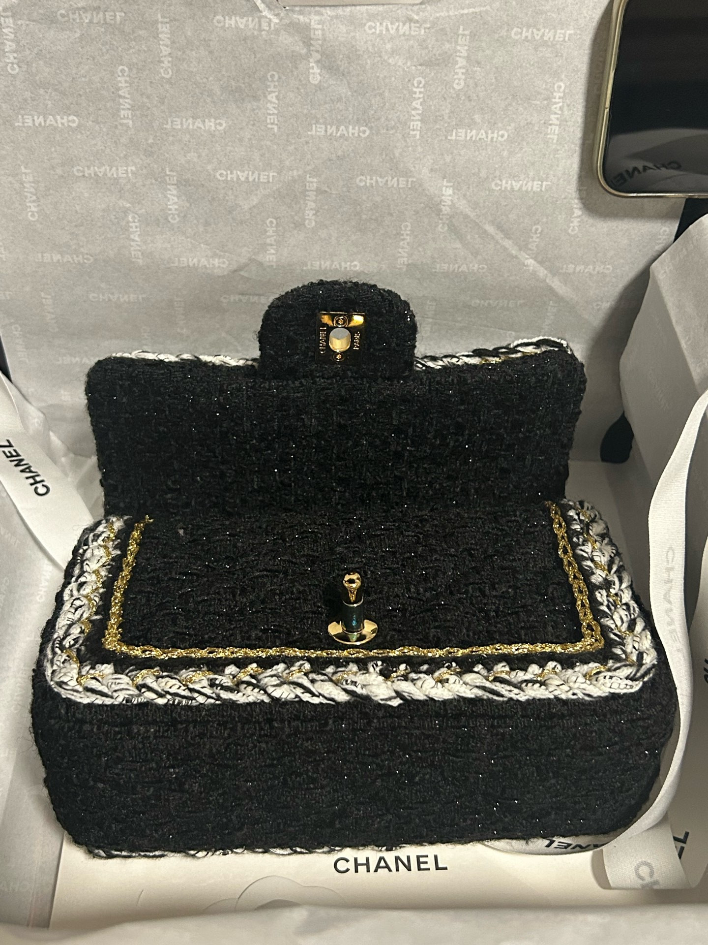 Chanel Mini Classic Handbag 12x20x6cm - Image 7