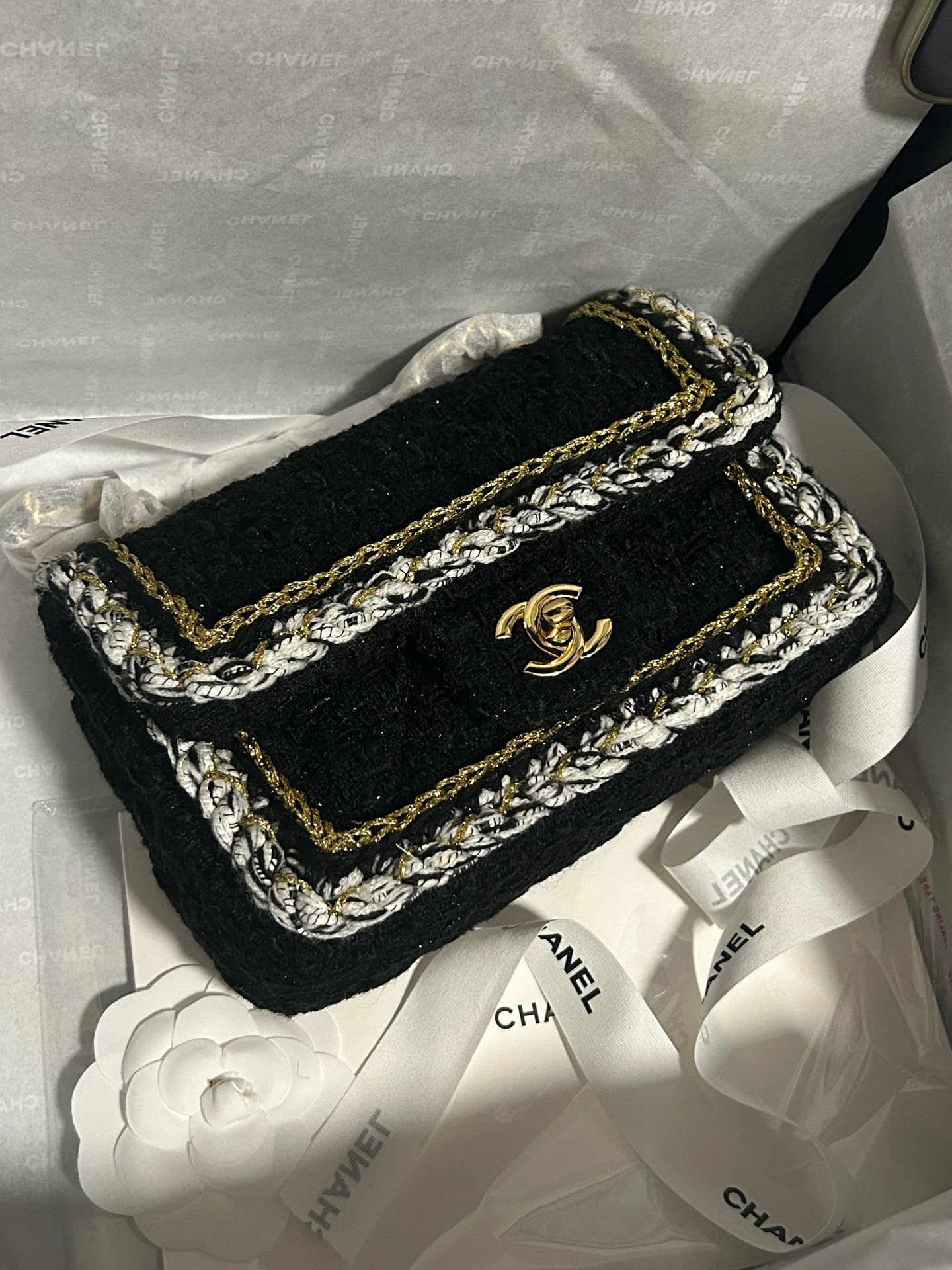 Chanel Mini Classic Handbag 12x20x6cm - Image 8