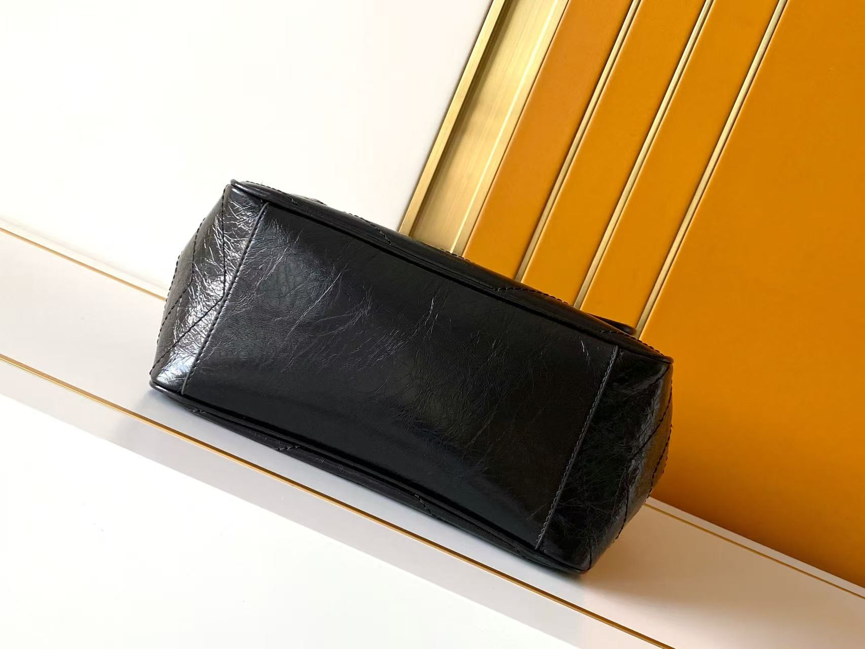 YSL NIKI Small Shopping in Vintage Leather 25x30x8-12cm - Image 5
