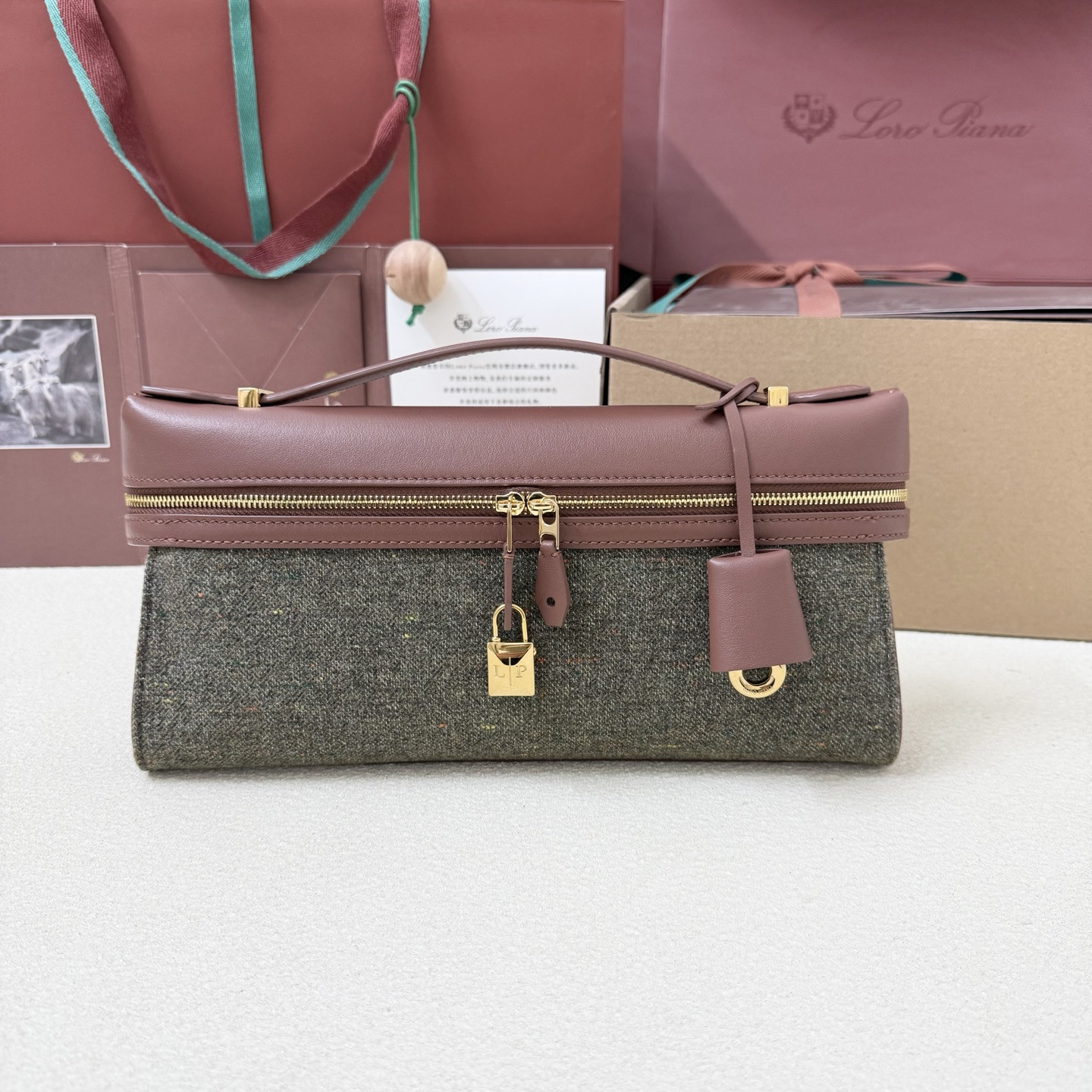 Loro Piana Extra Clutch L29 29x14x3cm - Image 2