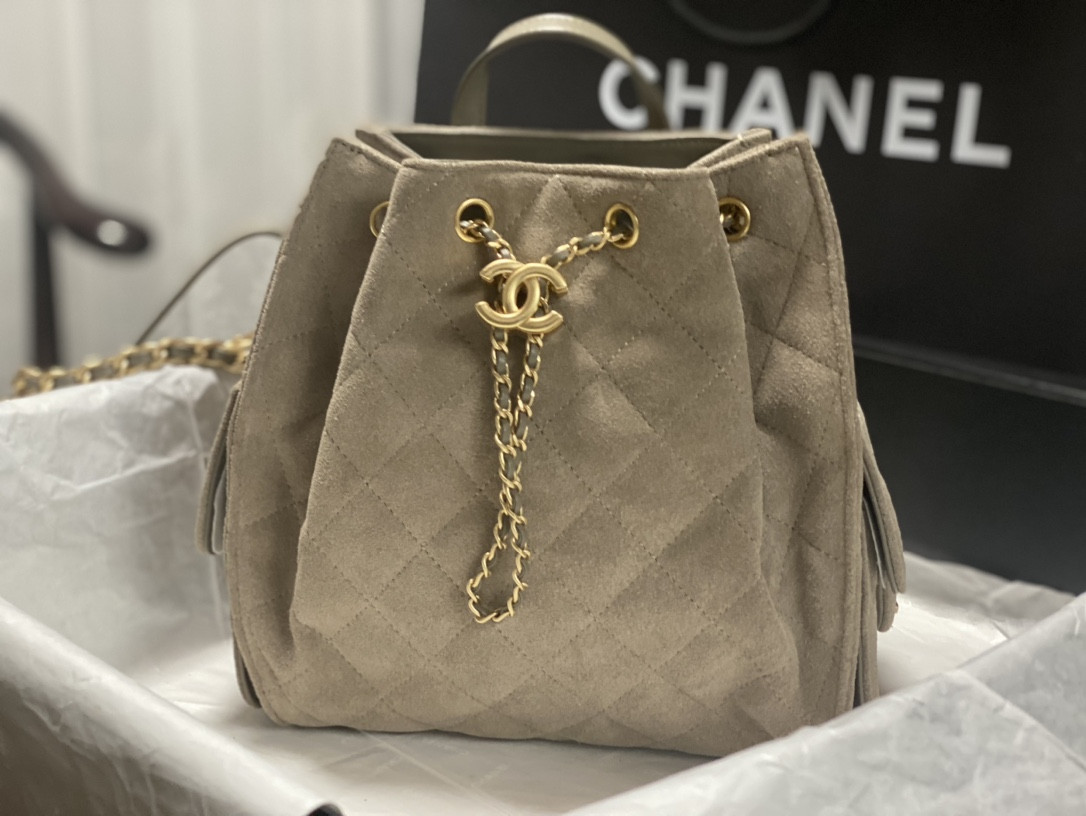 Chanel 25 Medium Backpack AS5600 23x23x14cm - Image 3