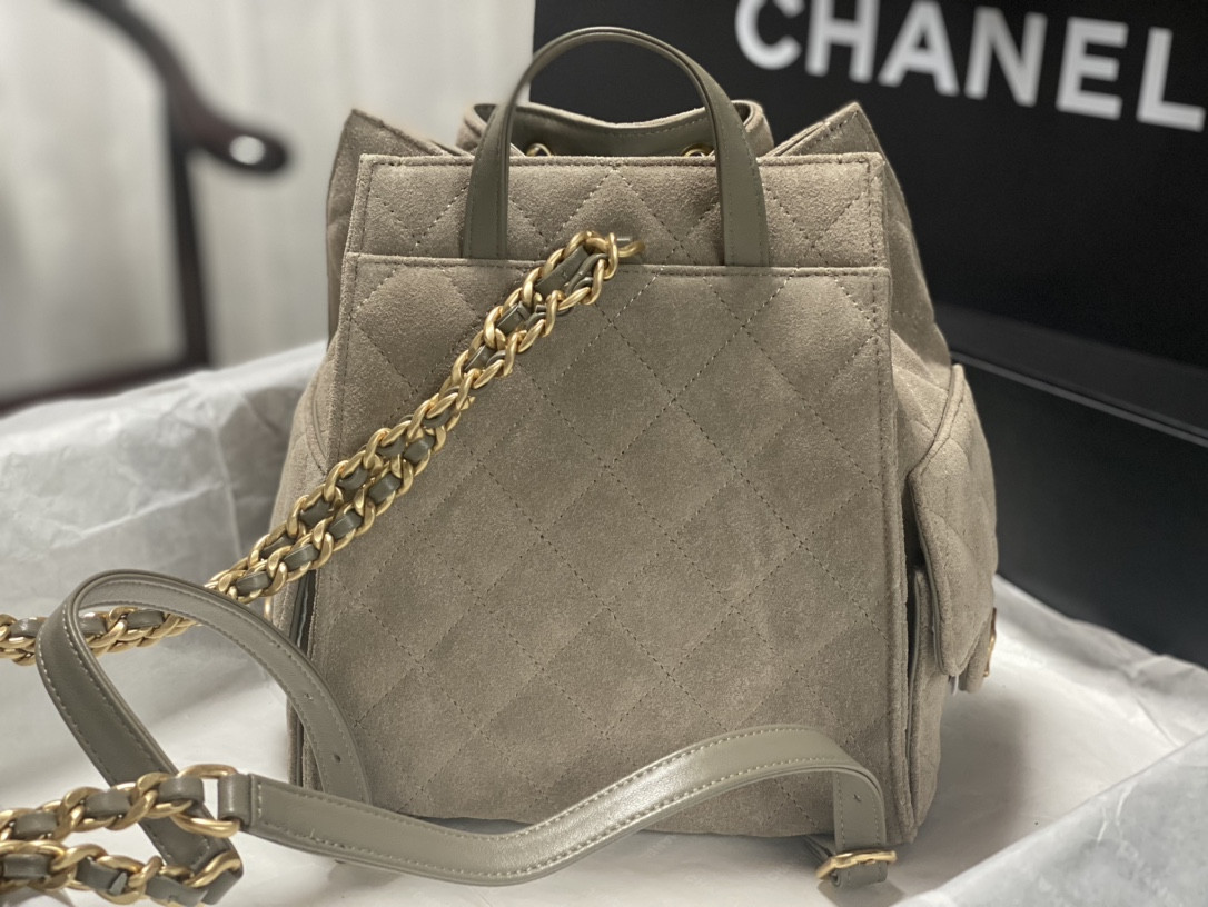 Chanel 25 Medium Backpack AS5600 23x23x14cm - Image 5