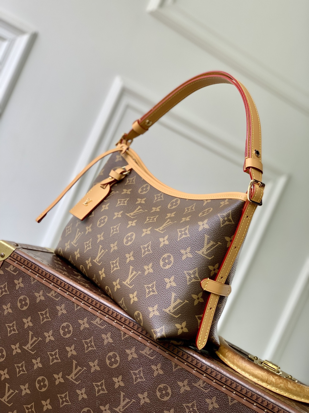 LV CarryAll East West M28101 (36*19*0.5cm) - Image 3