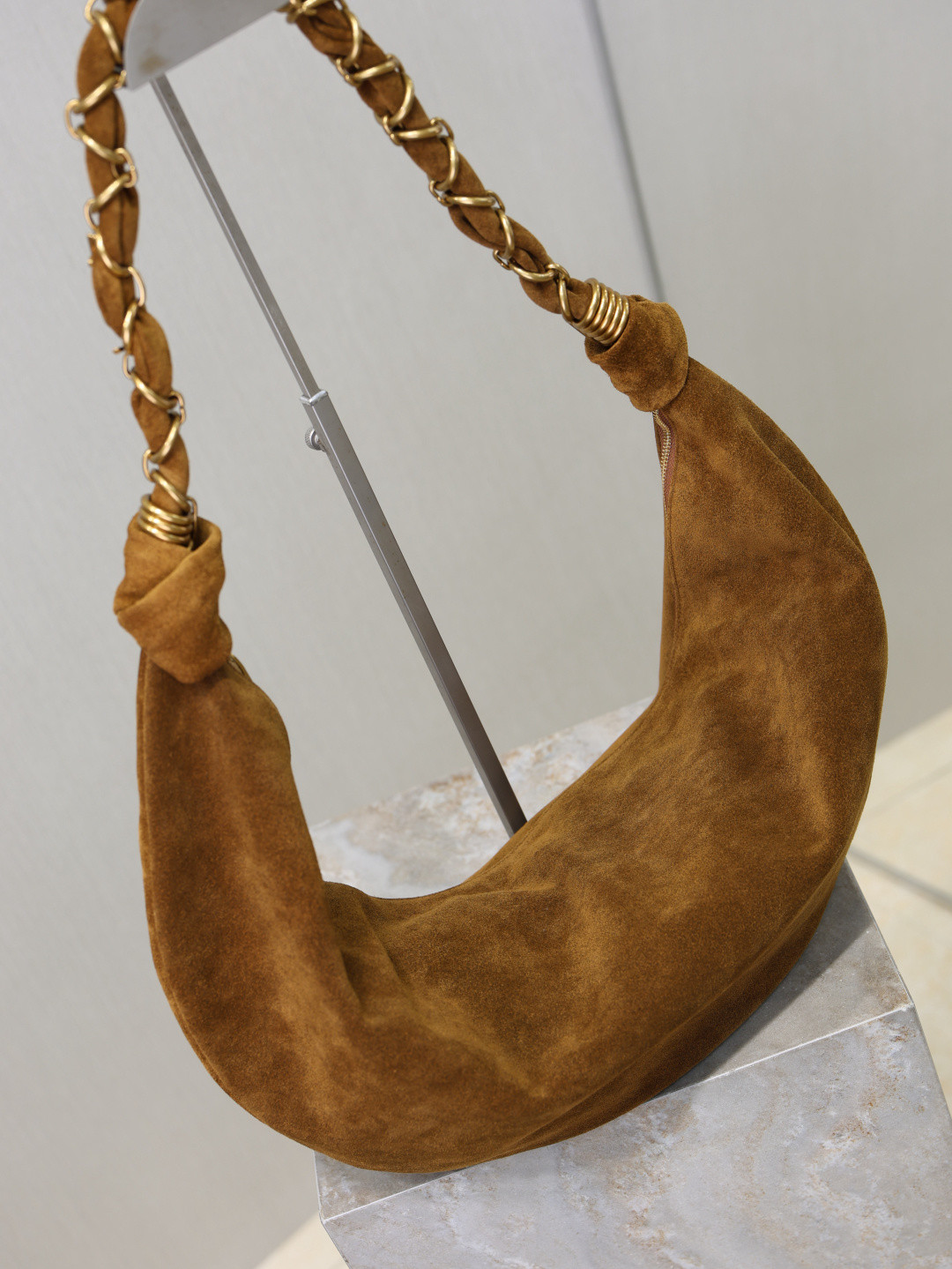 YSL AMALIA Hobo in Suede 23-62x28x4cm - Image 5