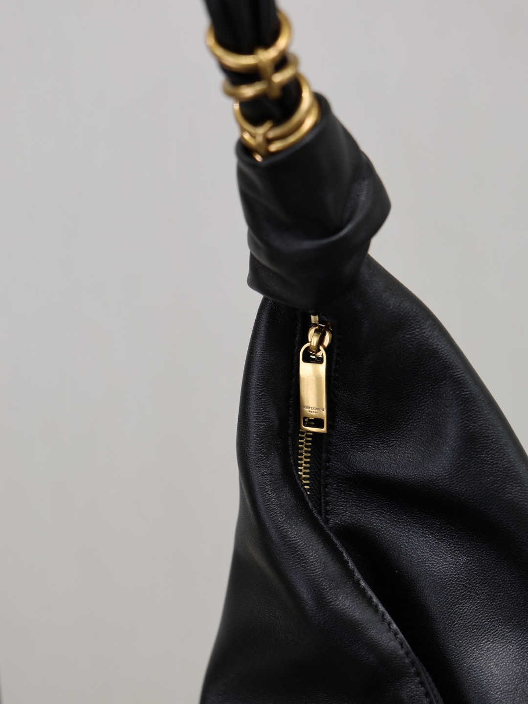 YSL AMALIA Hobo in Lambskin 23-62x28x4cm - Image 12