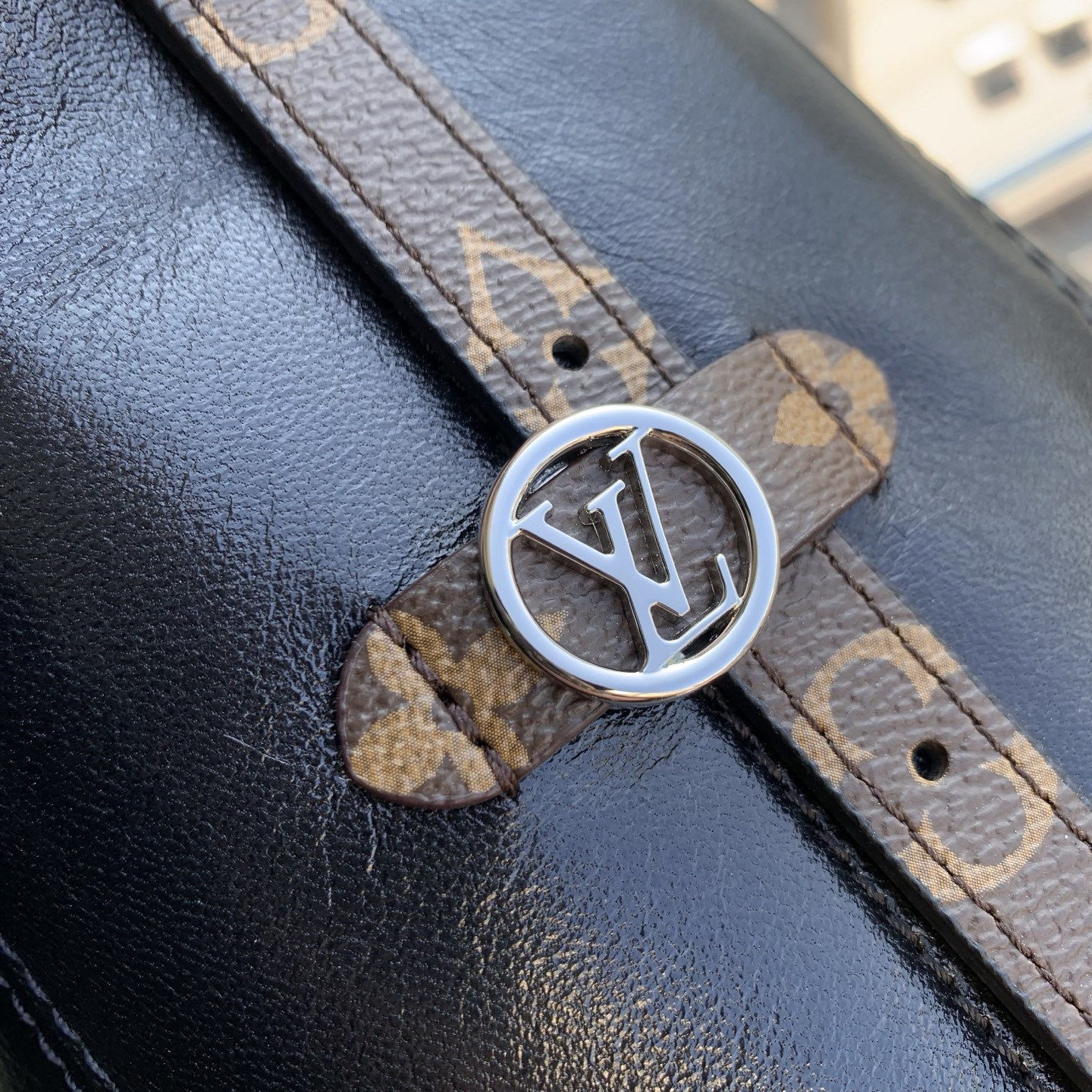 LV CARRYALL EAST WEST Handbags M28160 (36*19*10cm) - Image 7